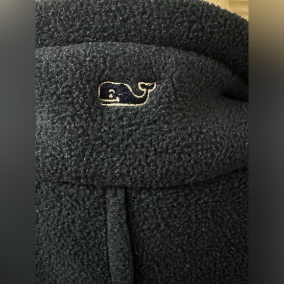 Vineyard Vines Martha’s Vineyard vest. - Picture 7 of 9